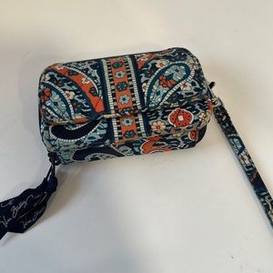 Vera Bradley blue and orange wristlet wallet retired